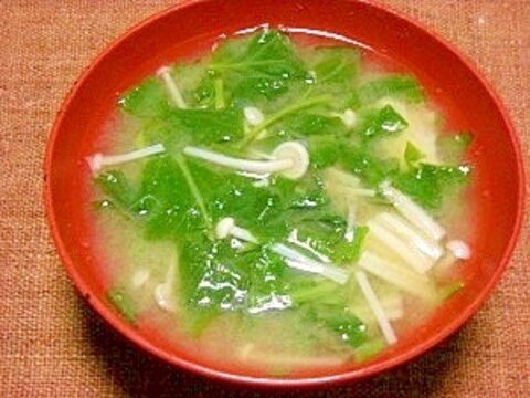 毎日のお味噌汁61杯目＊葉大根とエノキ茸